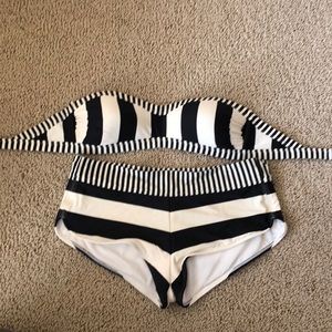 Sz S Athleta bikini top & bottom. Washed not worn!